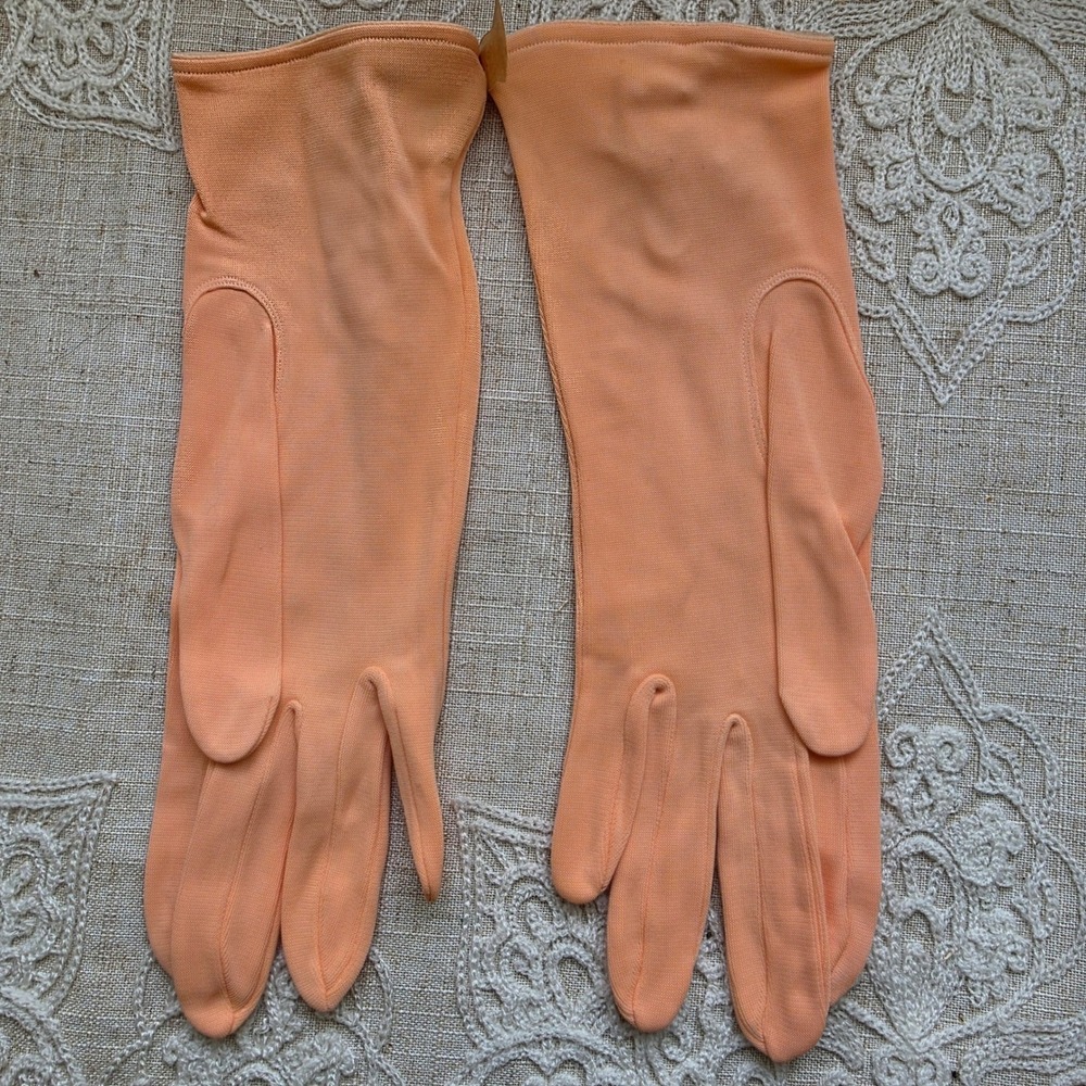 Kayser 60s Formal Dress Gloves 6.5 Peach Button Wrist Length Made in Germany NOS - Picture 4 of 6